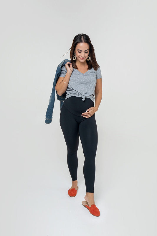 Best maternity leggings, comfortable maternity top. 