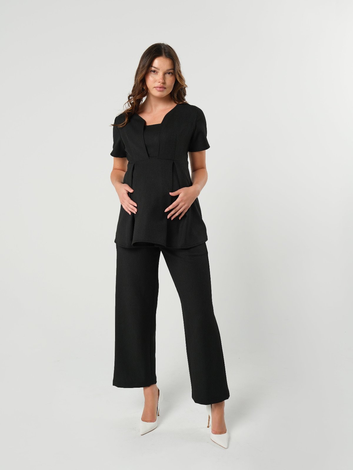 luxury maternity suit top separates, part of corporate business maternity skirt suit or pant suit. Nursing access for breastfeeding and pumping ease. Cut with sustainable luxury Italian stretching suiting fabric, washable. For pregnant lawyers, executives, and boss ladies. 