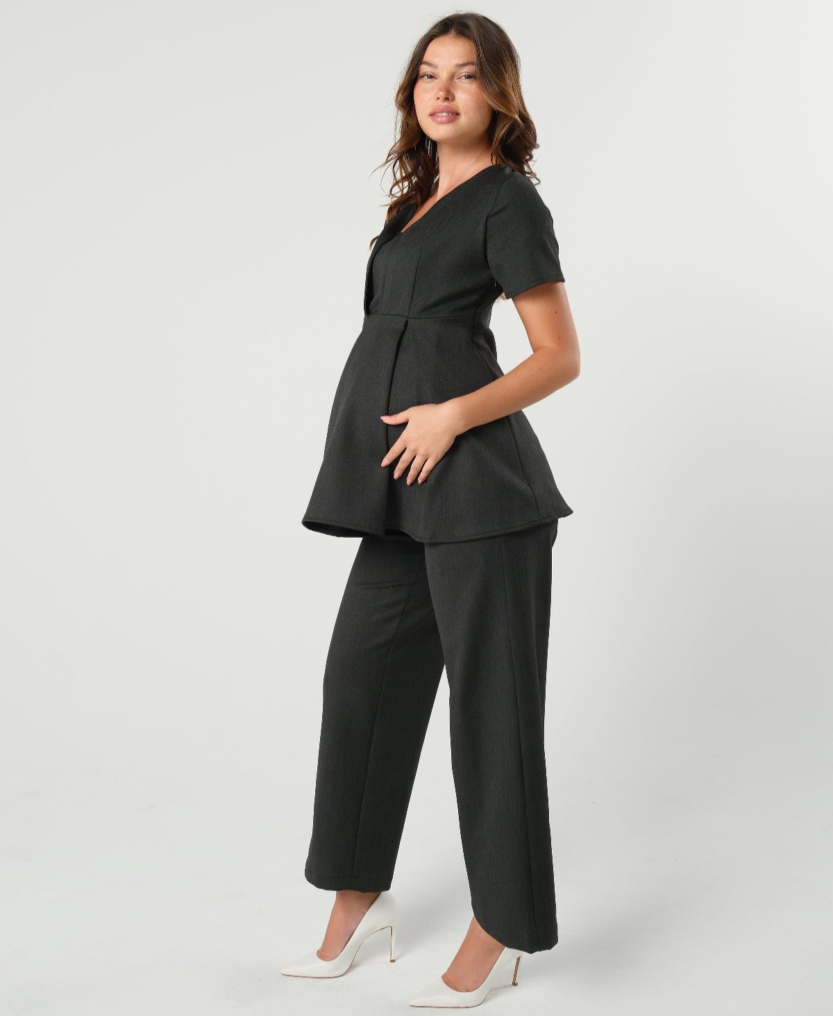 Charcoal gray luxury maternity suit top separates, part of corporate business maternity skirt suit or pant suit. Nursing access for breastfeeding and pumping ease. Cut with sustainable luxury Italian stretching suiting fabric, washable. For pregnant lawyers, executives, and boss ladies. 