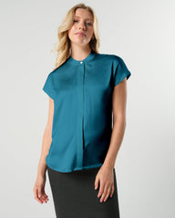 Luxury turquoise green blue maternity and nursing shell top. Pregnancy business attire for work and the courtroom. Pregnant lawyer and petite friendly. High quality jewel teal breastfeeding workwear shirt by MARION. 