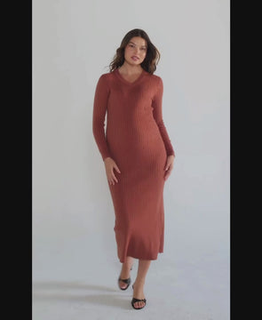 Our high quality copper orange maternity sweater dress offers discreet nursing access. This long sleeve knit maternity office wear dress is petite friendly and fits tall mamas like a midi dress. Perfect for baby shower, maternity guest, or business attire. 

MARION offers elevated, flattering maternity dresses for work, your baby shower, wedding guest outfits, party wear, church, and more. Shop the best maternity dress for your pregnancy style with our stunning luxury collection.