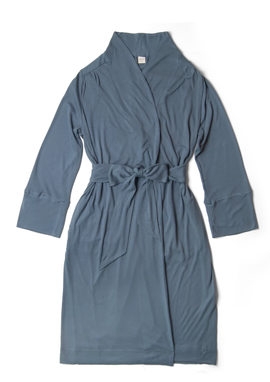 Luxurious maternity and nursing spa robe. Perfect gift for pregnant or breastfeeding mamas.