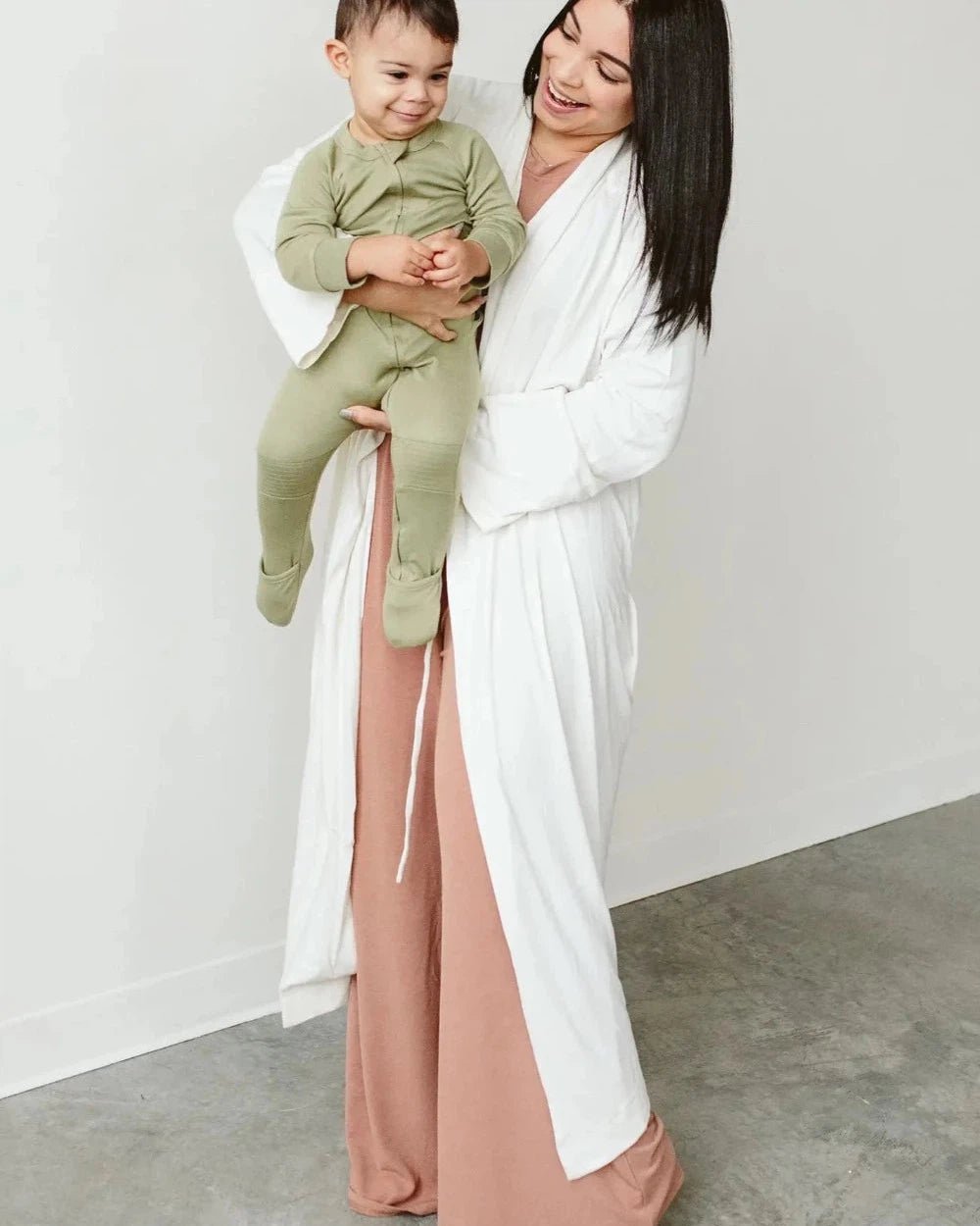 Luxurious maternity and nursing spa robe. Perfect gift for pregnant or breastfeeding mamas.